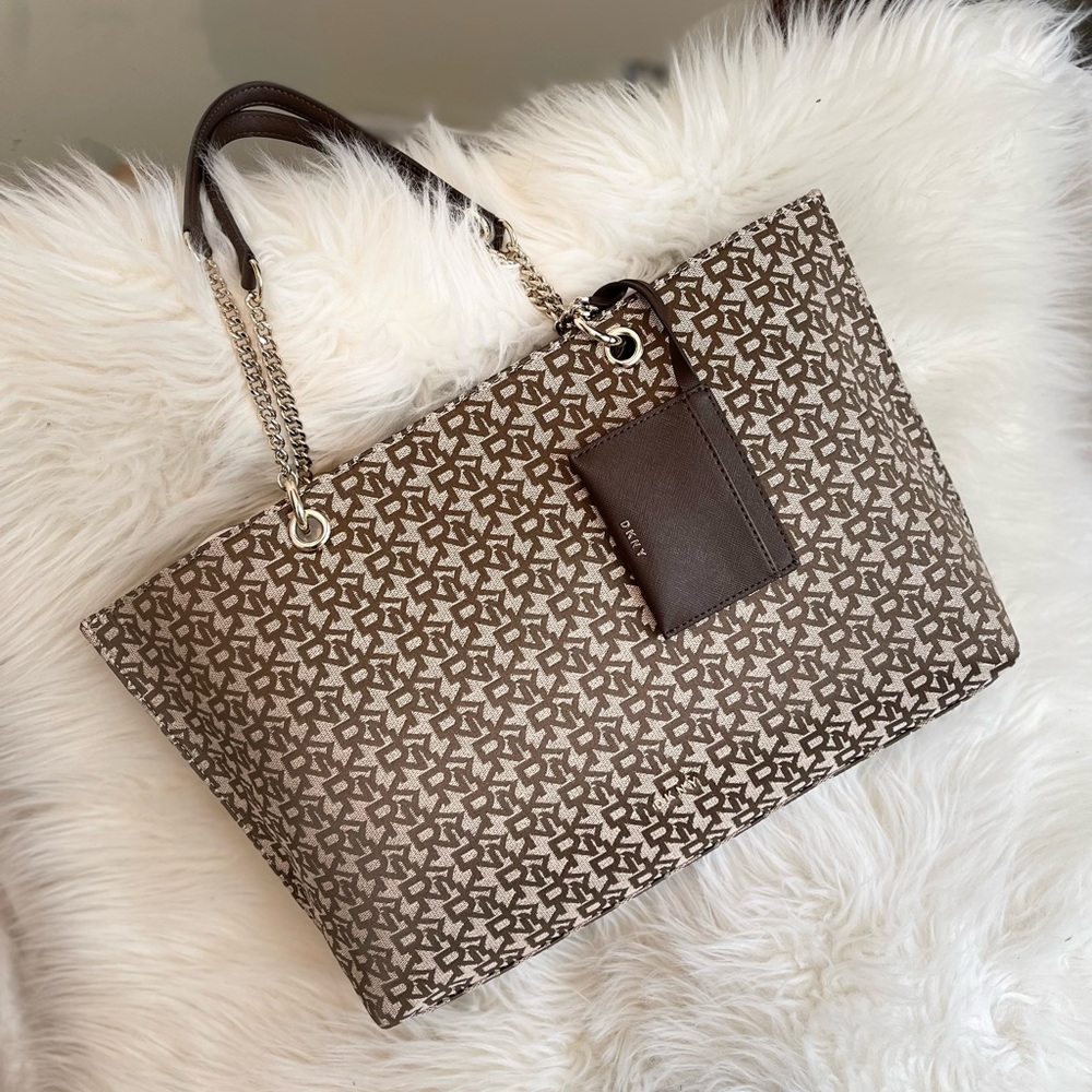 NWT DKNY SHOULDER BAG